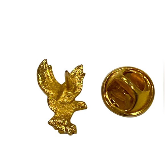 American Eagle Tie Tack USA Patriotic Symbol Of Unity Gold tone lapel pin - Picture 2 of 2